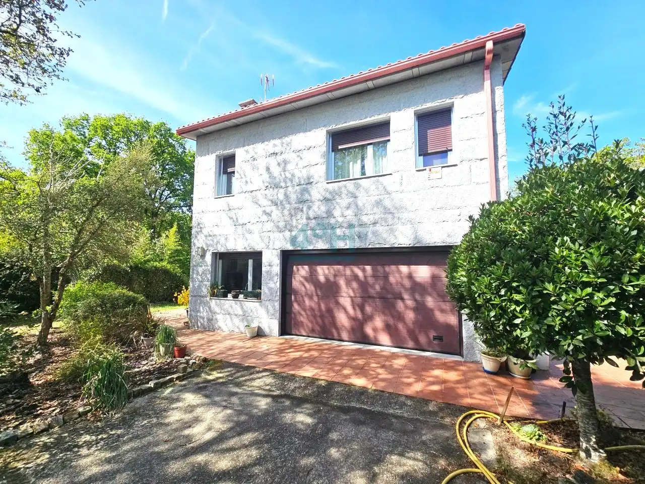 Vista exterior de Casa o xalet en venda en Nogueira de Ramuín amb Calefacció, Jardí privat i Terrassa
