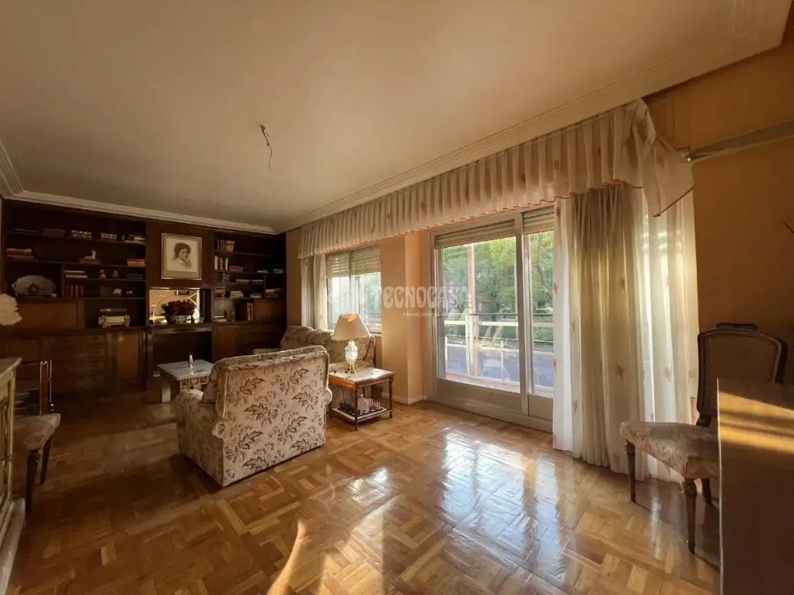 Sala d'estar de Pis en venda en Chamartín