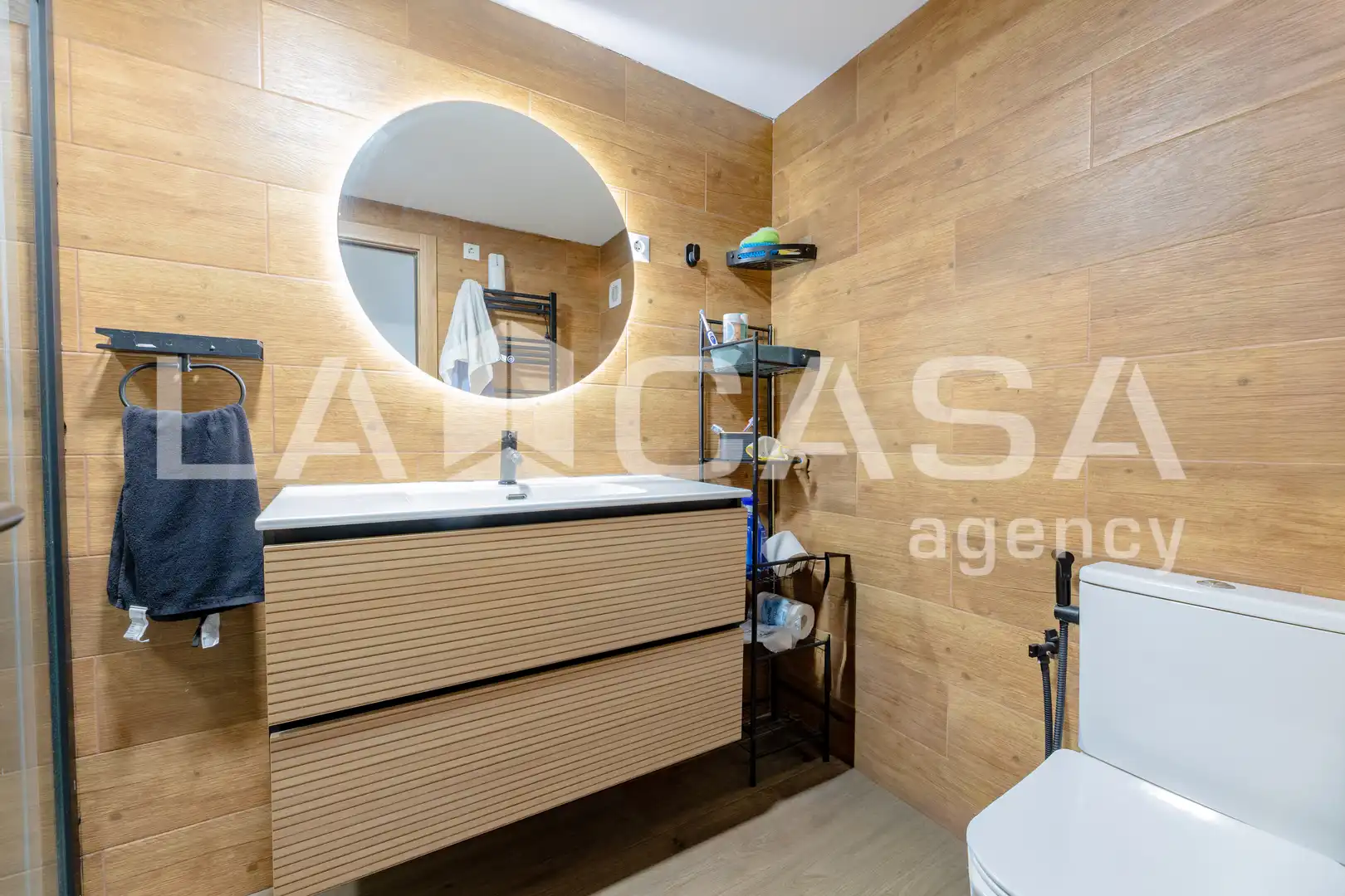 Bathroom of Flat for sale in Valencia  with Heating and Balcony