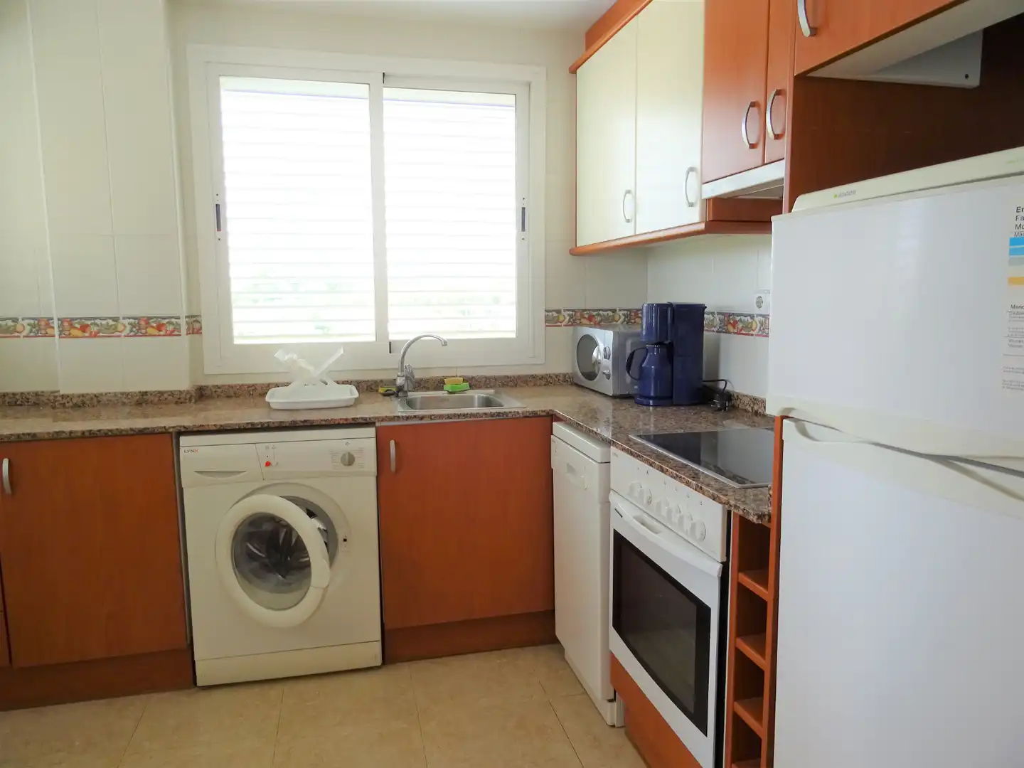 Cuina de Apartament de lloguer en Alcalà de Xivert amb Aire condicionat, Terrassa i Moblat