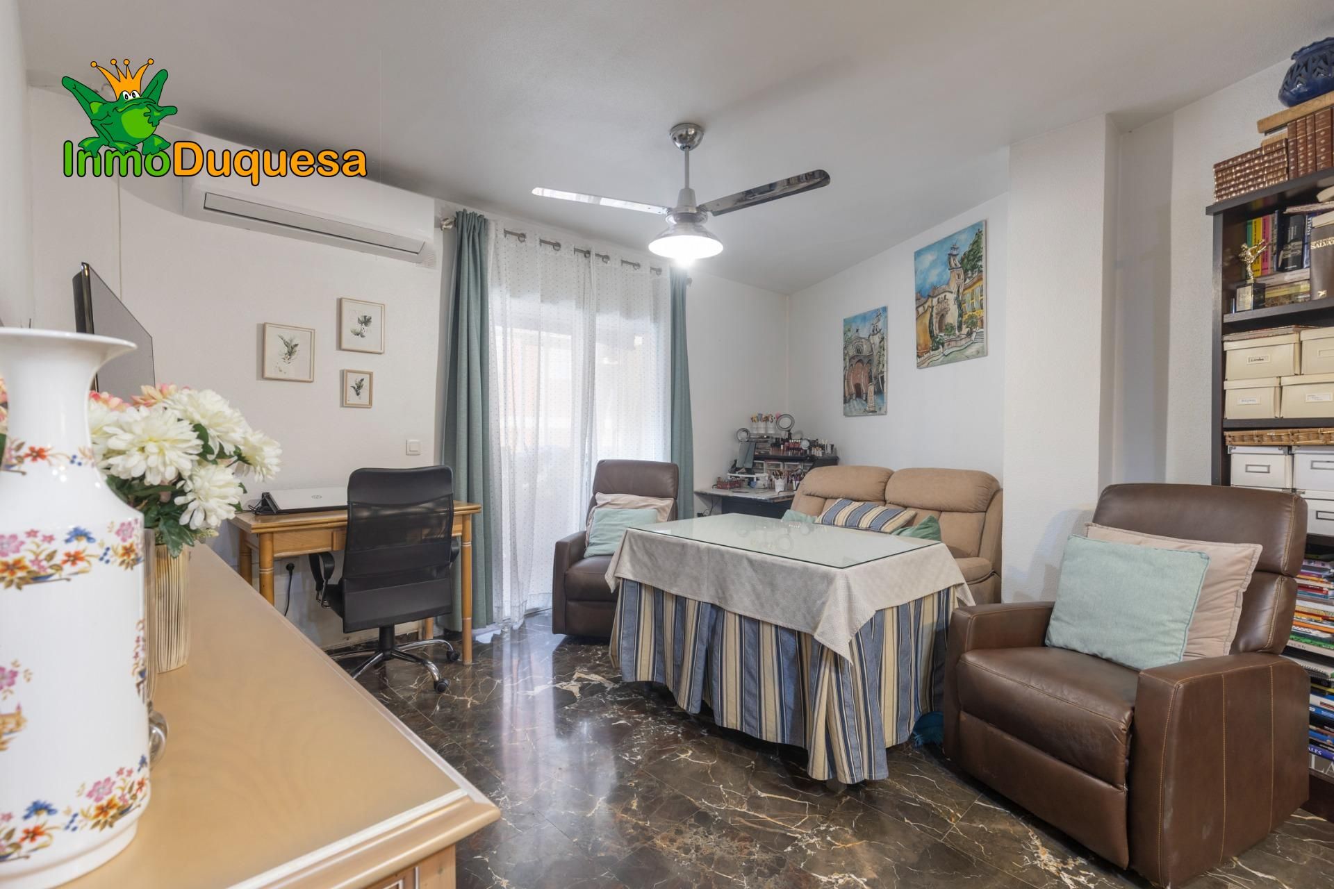 Habitación de Piso en venta en Maracena con Terraza y Balcón
