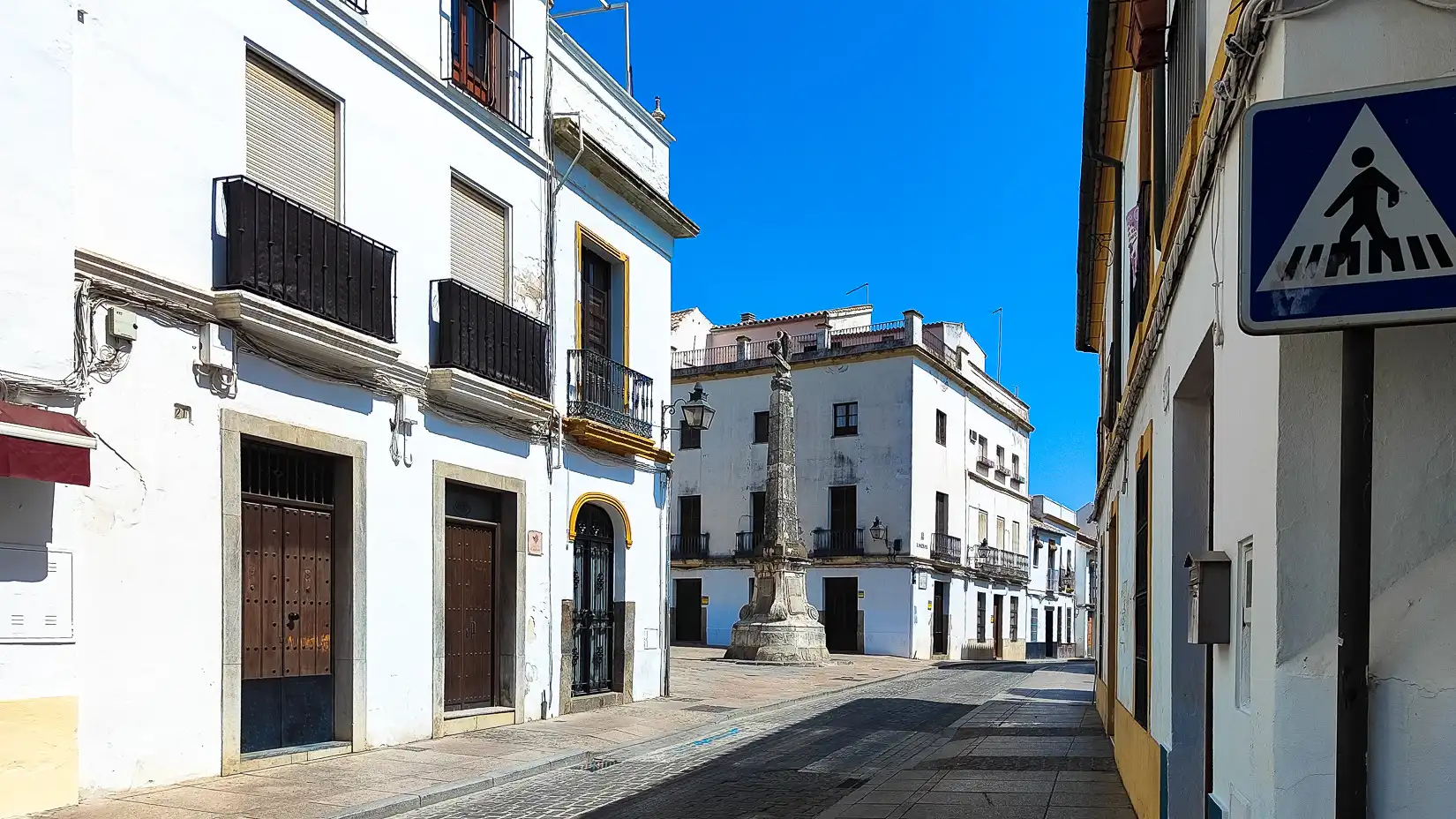 Außenansicht von Wohnungen zum Verkauf in Córdoba mit Klimaanlage, Heizung und Möbliert