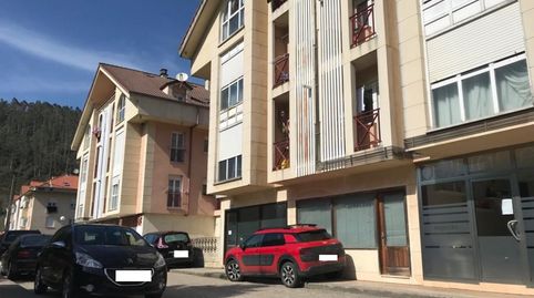 Ponemos a la venta esta plaza de garaje situada en Treceño. Plaza de 10,80 metros dentro de garaje cerrado. Gastos e Impuestos no