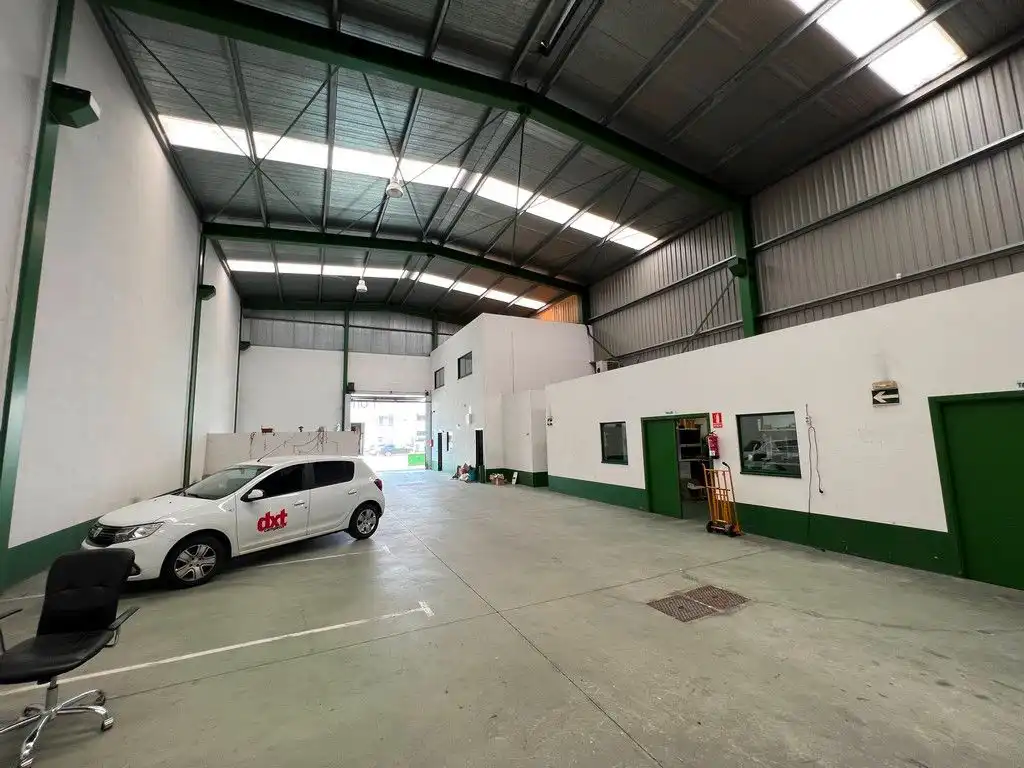 Nau industrial en venda a Parroquias del Este