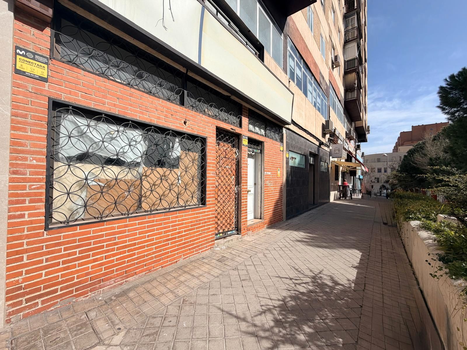 Exterior view of Premises for sale in  Madrid Capital