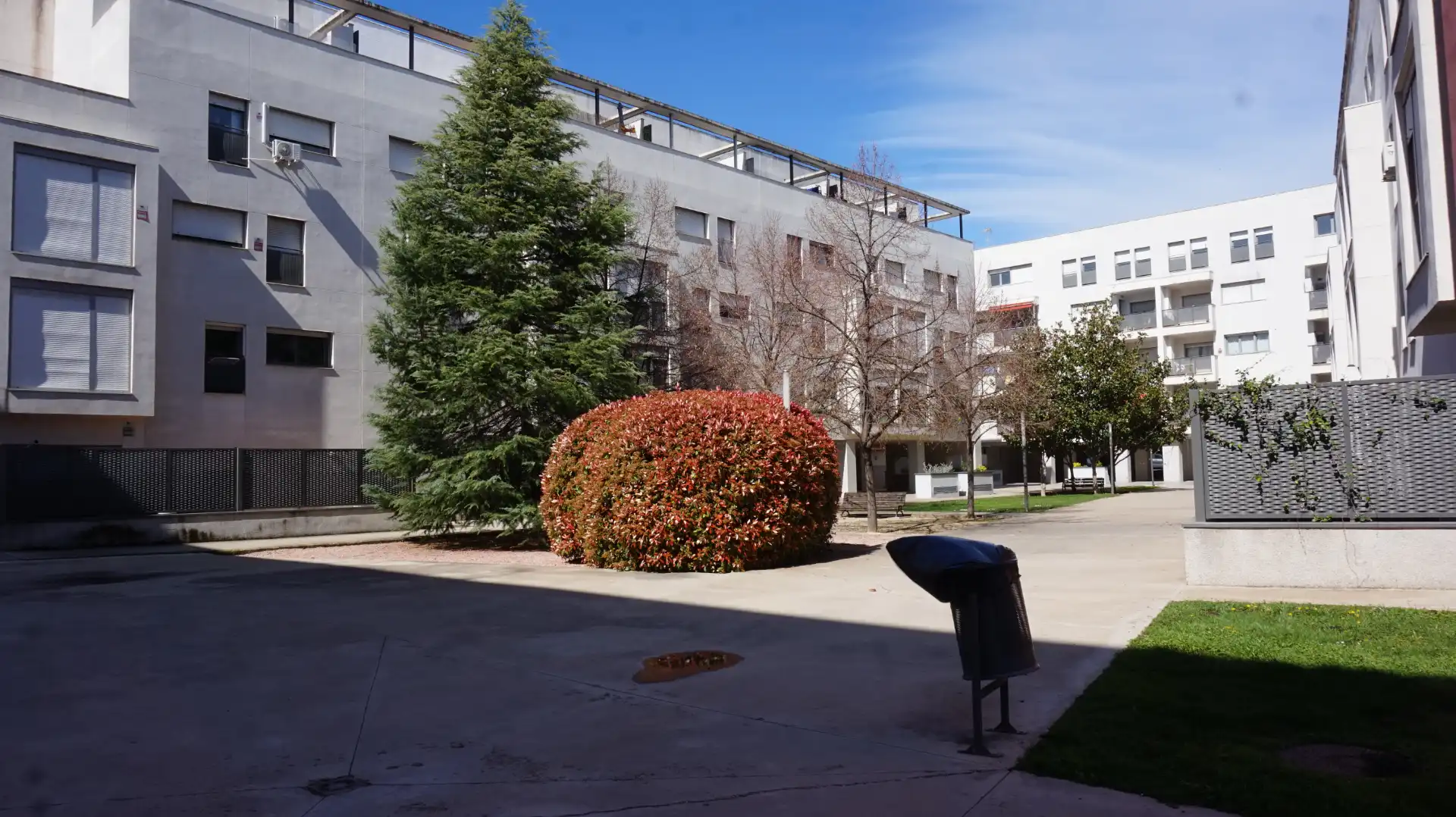 Vista exterior de Planta baja en venta en Torrejón de Ardoz con Aire acondicionado y Amueblado