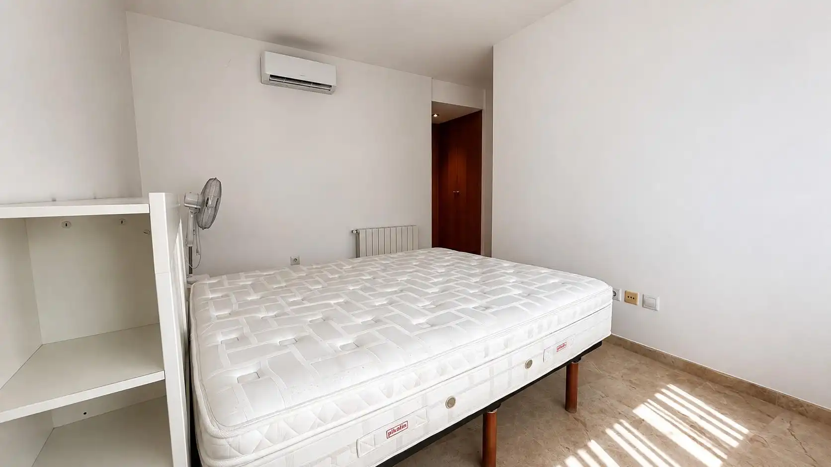 Habitación de Piso de alquiler en Valencia con Aire acondicionado, Calefacción y Jardín privado