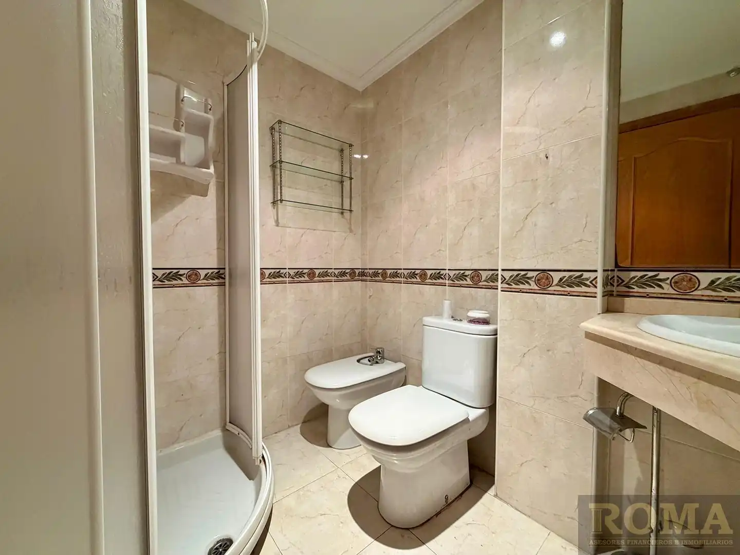 Bathroom of Flat for sale in Cabrerizos  with Heating, Terrace and Furnished