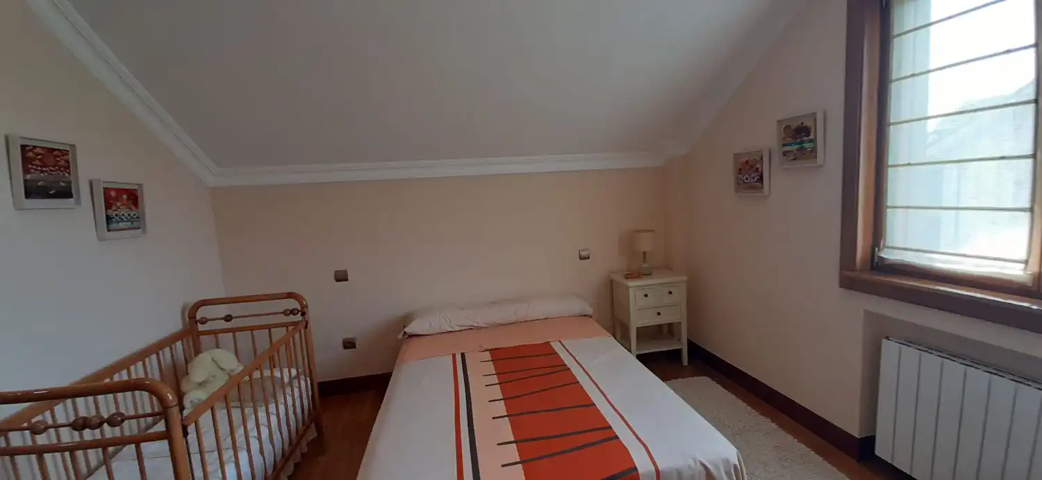 Dormitori de Casa o xalet en venda en Argoños  amb Calefacció