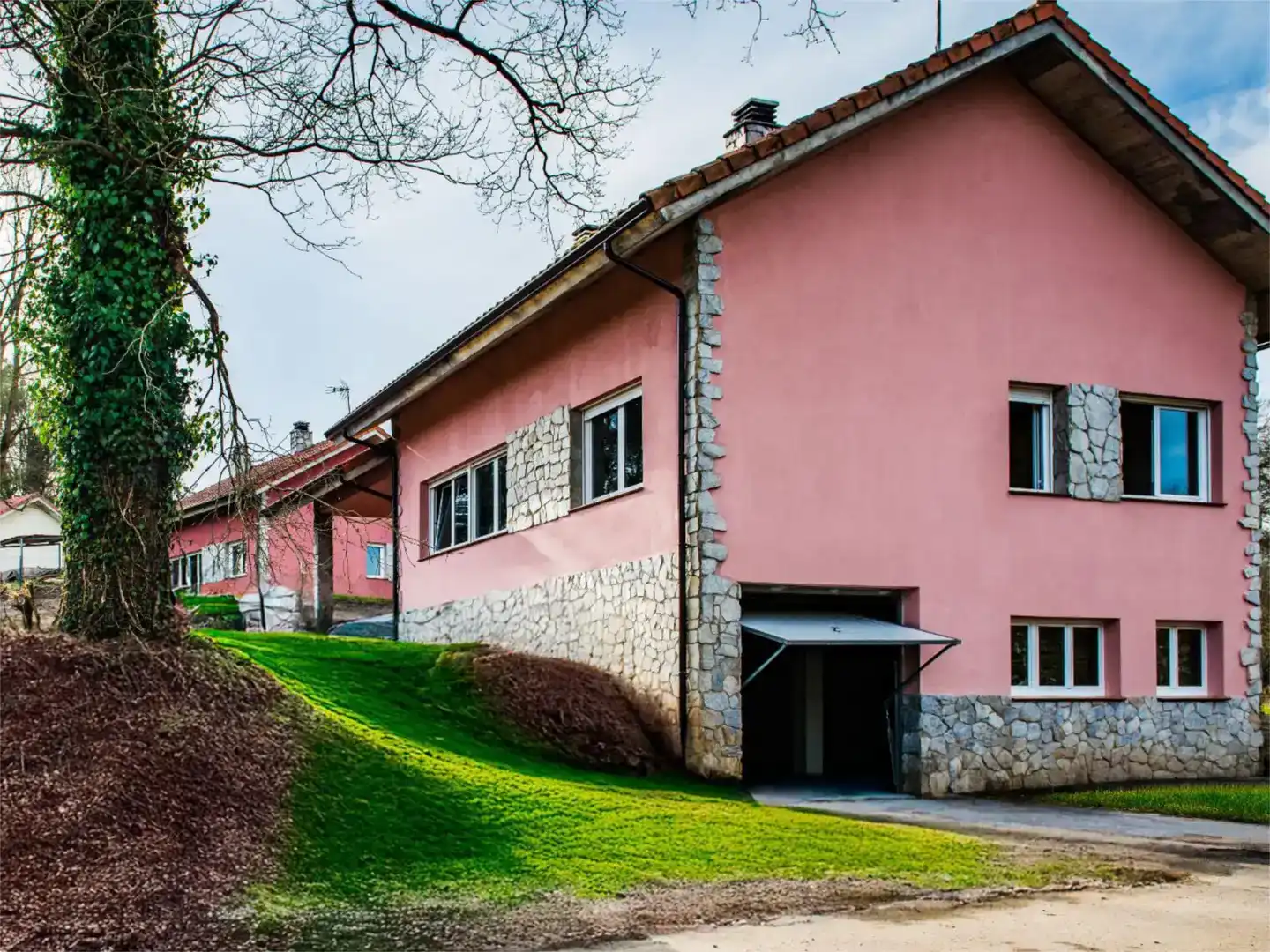 Außenansicht von Wohnung zum Verkauf in La Pola Siero