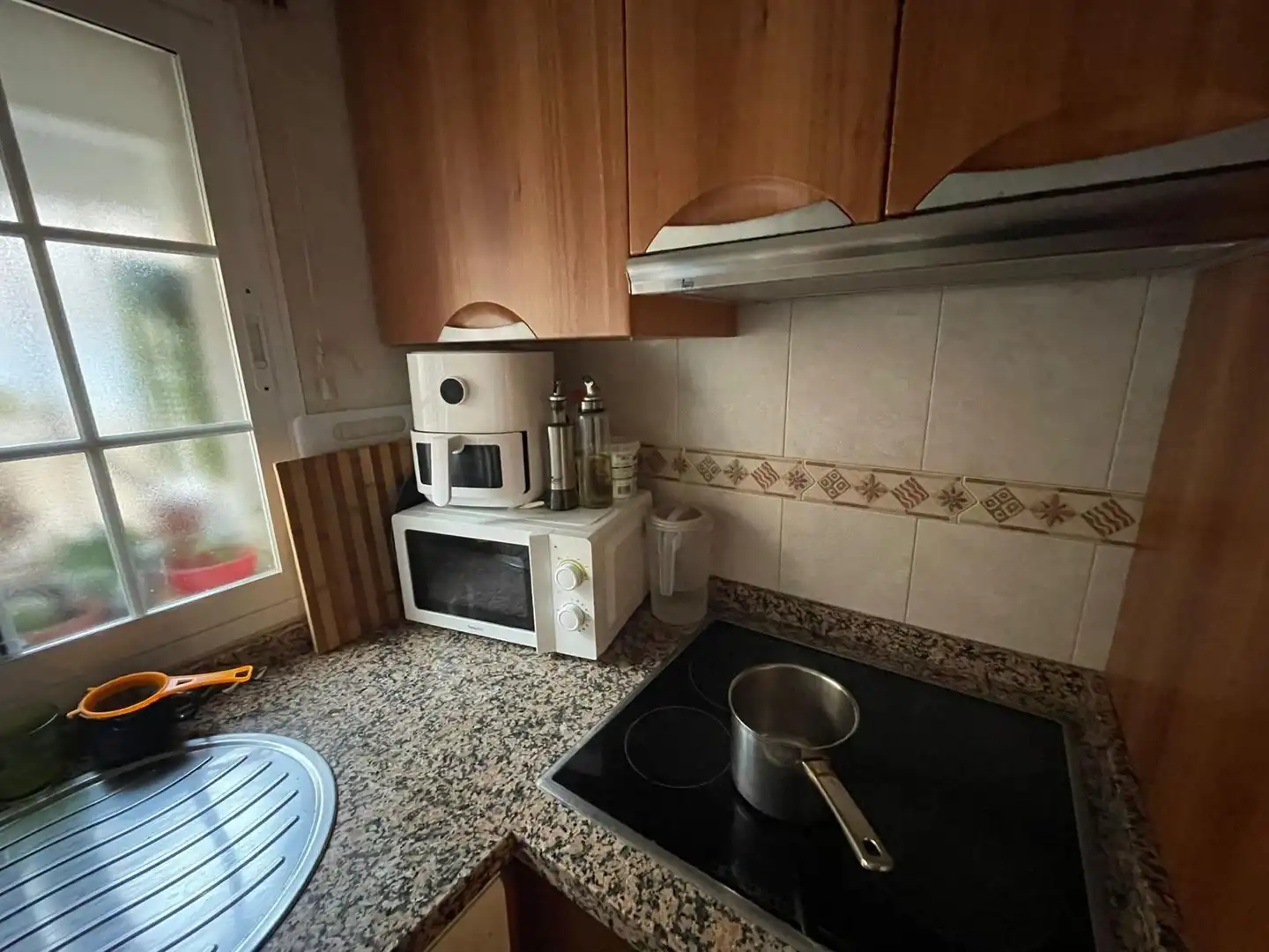 Cuina de Pis en venda en Granada amb Aire condicionat, Moblat i Rentadora