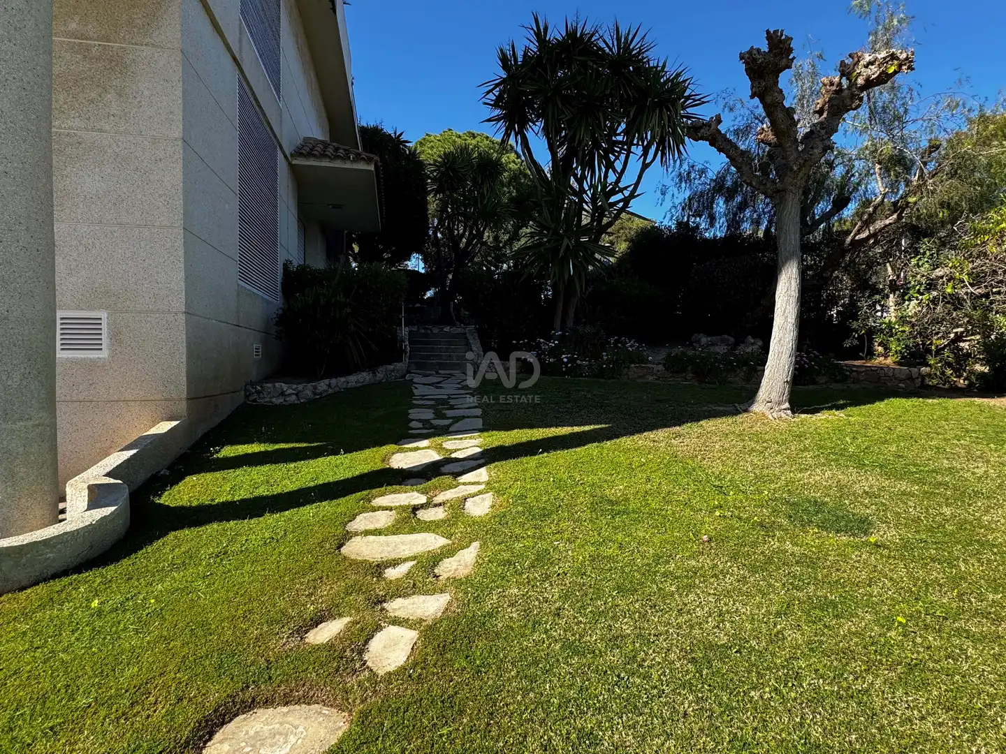 Jardín de Piso en venta en Sitges con Aire acondicionado, Calefacción y Terraza