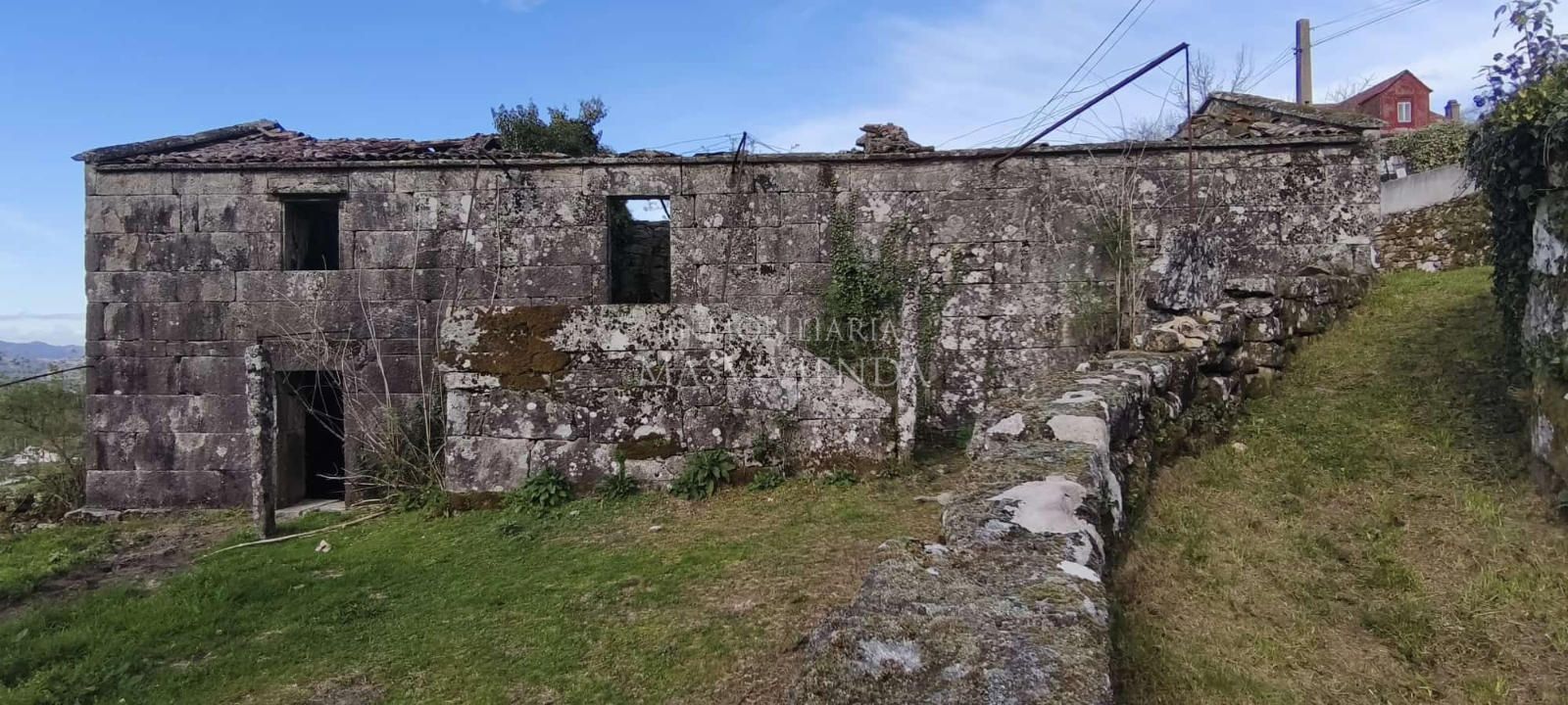 Houses for sale in Fornelos de Montes