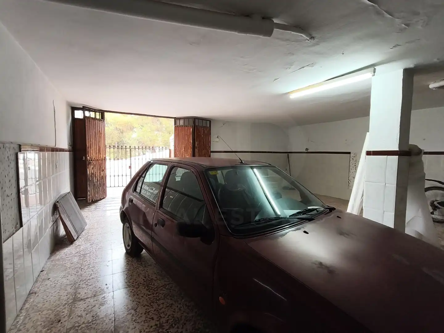 Parking of Detached homes for sale in Jardin Lucena