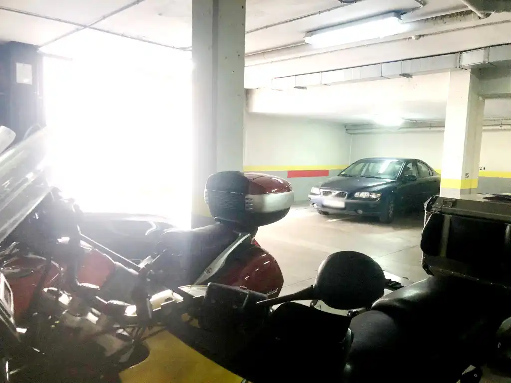 Parkplatz von Garage zum Verkauf in Alcalá de Henares