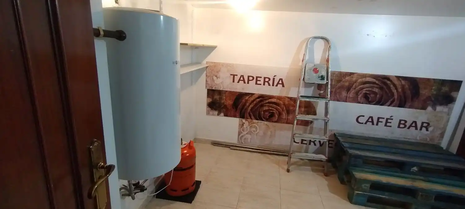 Local comercial en venta en Calle Torrente Ballester, imagen 47
