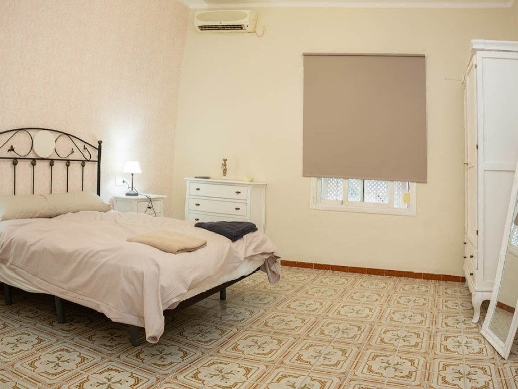Schlafzimmer von Erdgeschoss zur Miete in  Córdoba Capital