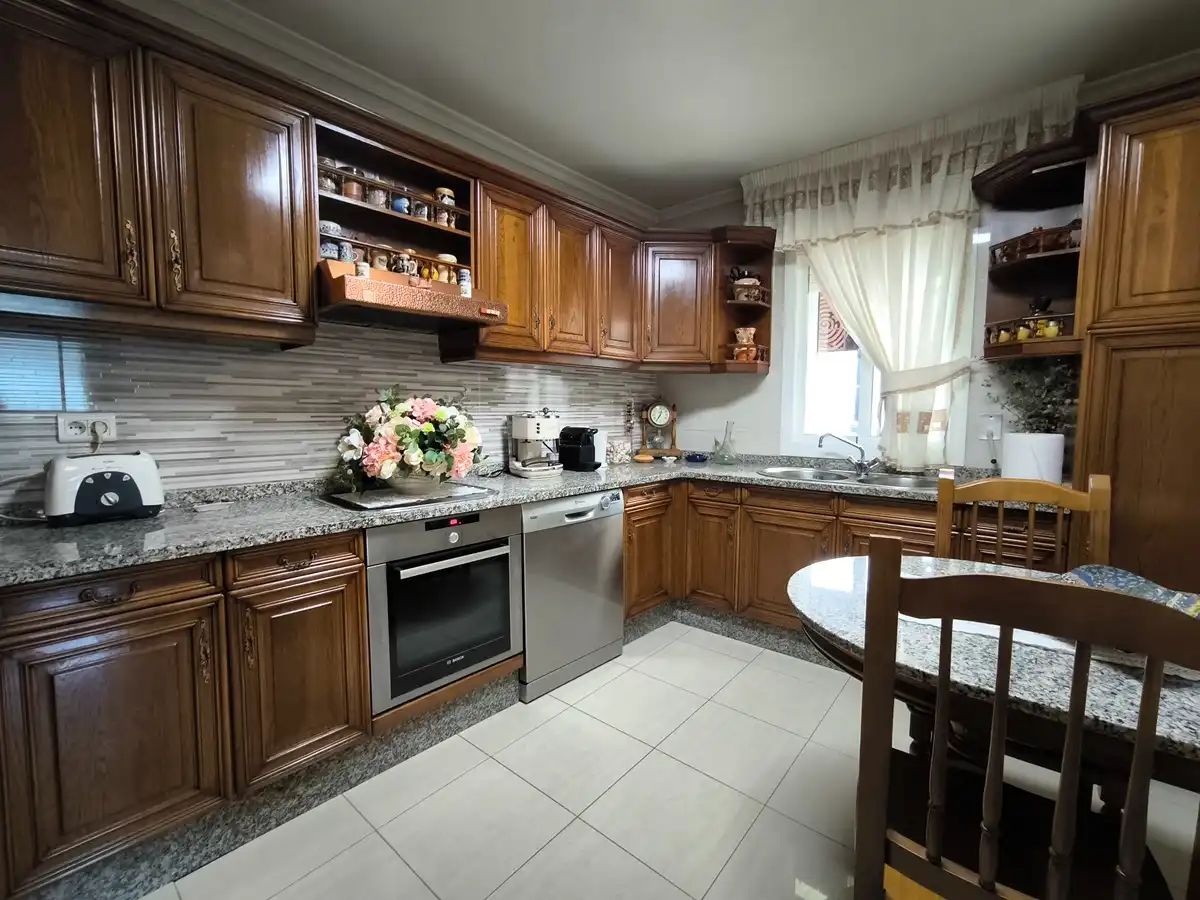 Kitchen of Houses for sale in Vilagarcía de Arousa  with Heating, Terrace and Storage room