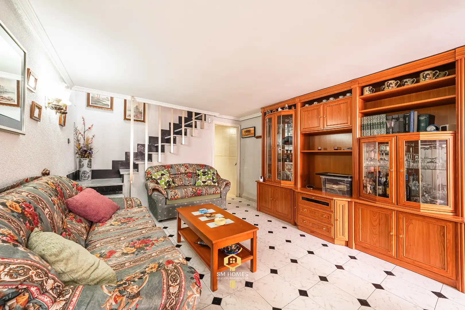 Sala d'estar de Casa adosada en venda en Madrid amb Aire condicionat, Calefacció i Terrassa