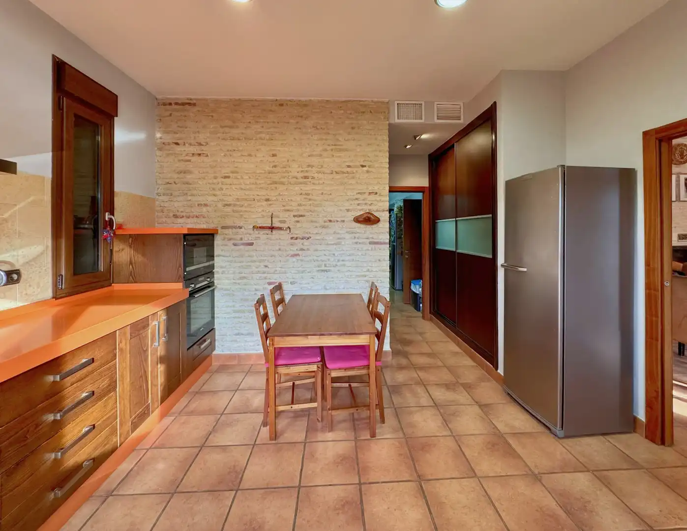 Cocina de Casa o chalet en venta en Carmona con Aire acondicionado, Calefacción y Jardín privado
