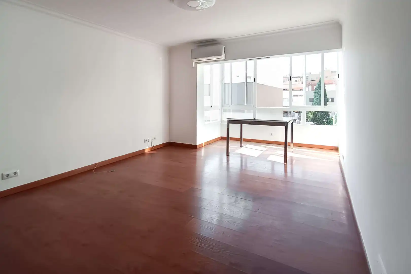Sala d'estar de Pis en venda en  Palma de Mallorca amb Aire condicionat, Parquet i Moblat