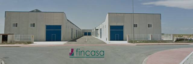 Nave industrial en Alquiler en 4 en Pedanías - Extrarradio