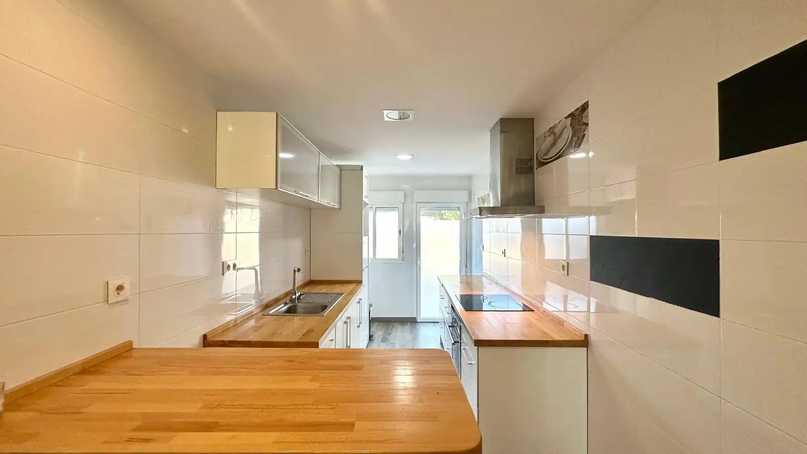Cuina de Apartament en venda en Orihuela amb Terrassa i Moblat