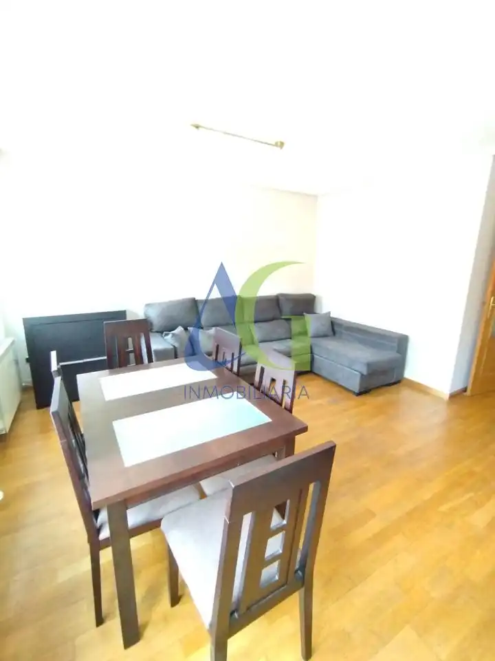 Sala de estar de Dúplex en venta en Villaquilambre con Calefacción y Trastero