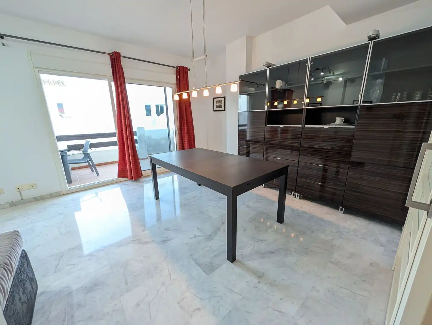 Apartamento de alquiler en Villa Borghese, Valle Romano Golf