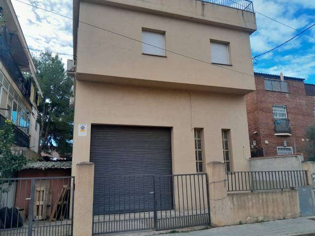 Local comercial en Alquiler en Santa Maria - Terra Nostra