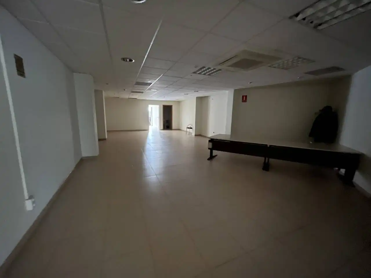 Local comercial en venda a Plaza  Paola Blasco 1, imagen 8