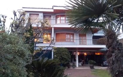 Vista exterior de Casa o xalet en venda en Anglès amb Aire condicionat, Jardí privat i Parquet