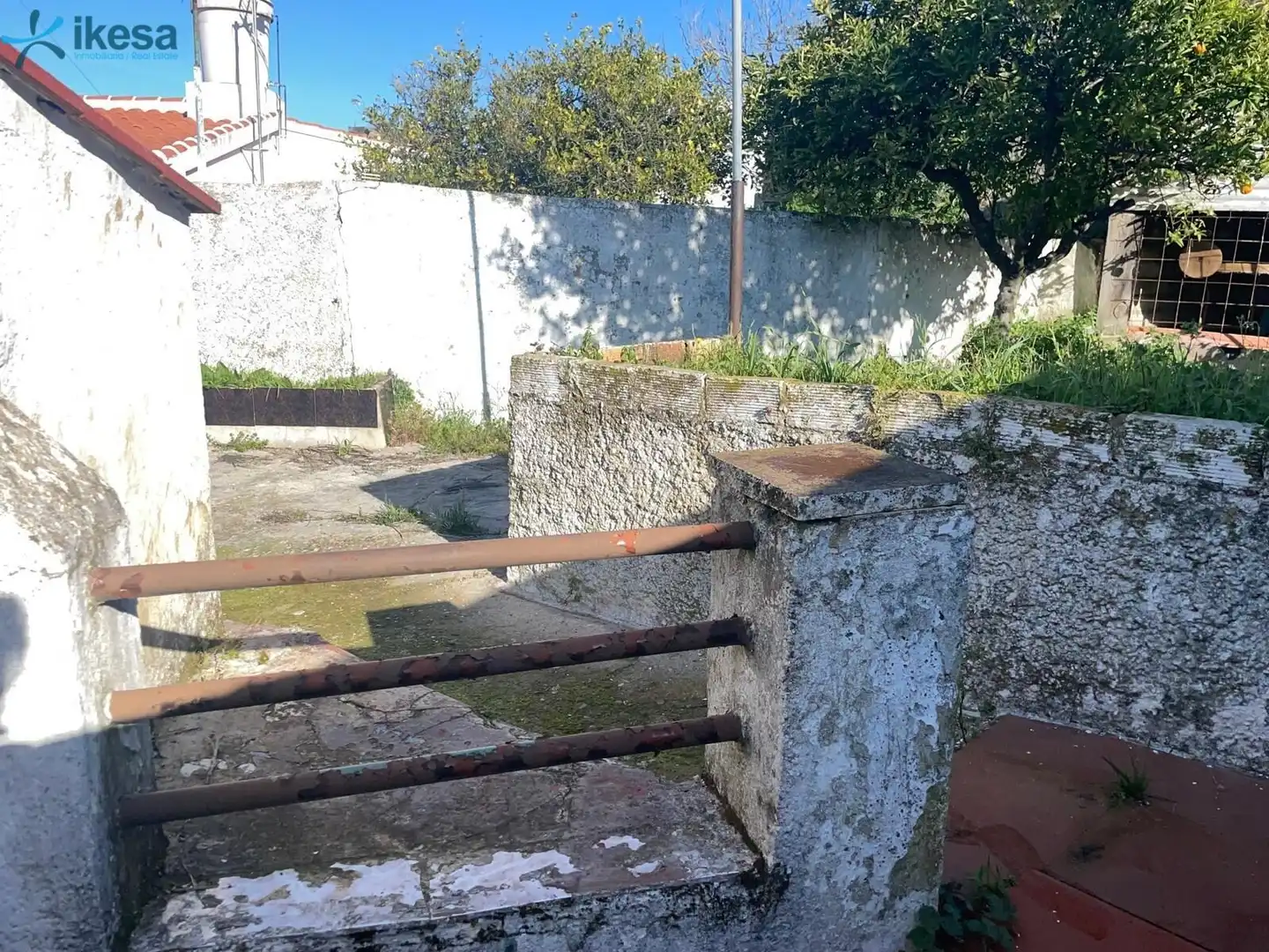 Casa adosada en venta en Constantina