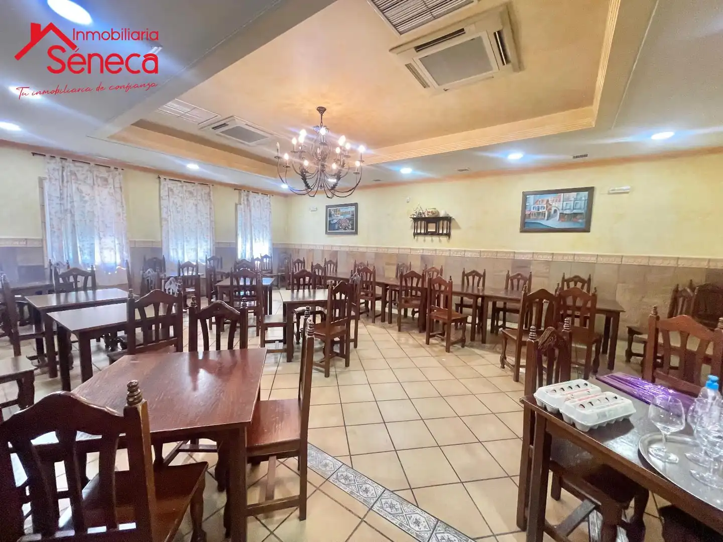 Business premises for sale in AGRUPACIÓN CÓRDOBA