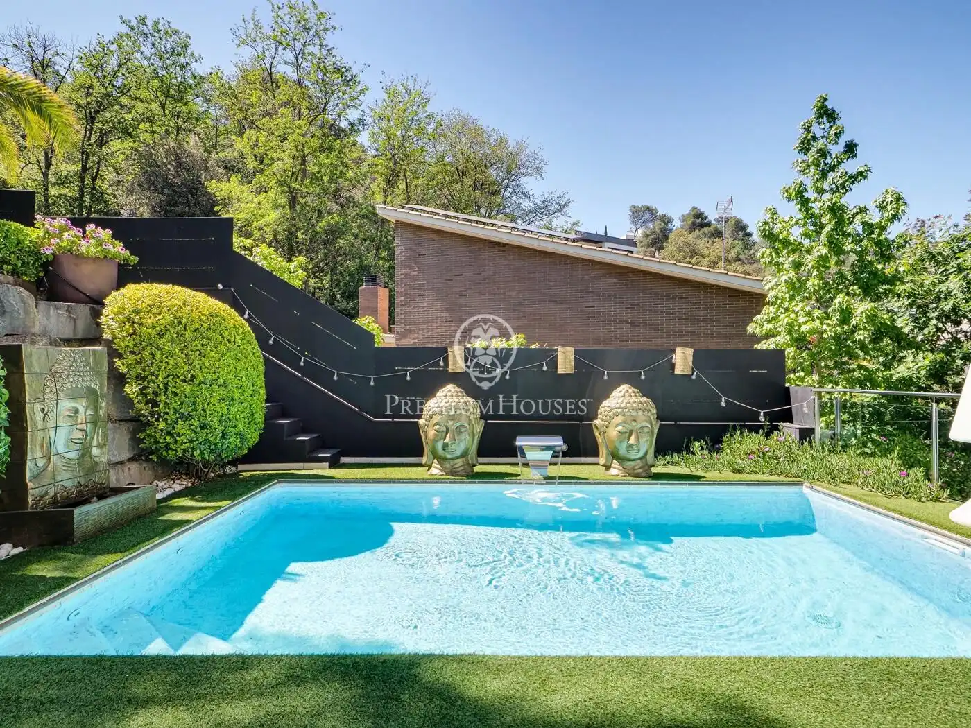 Piscina de Casa o chalet en venta en Barcelona con Aire acondicionado, Jardín privado y Terraza