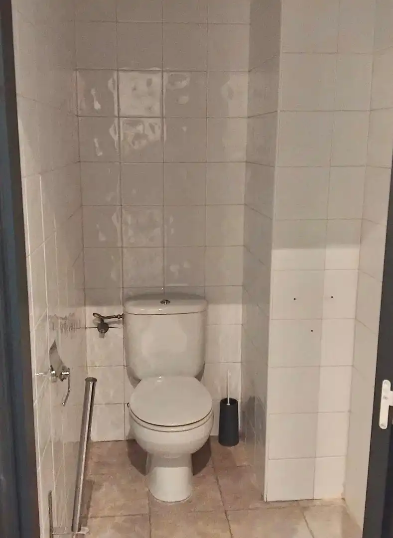 Baño de Local de alquiler en Elche / Elx con Aire acondicionado