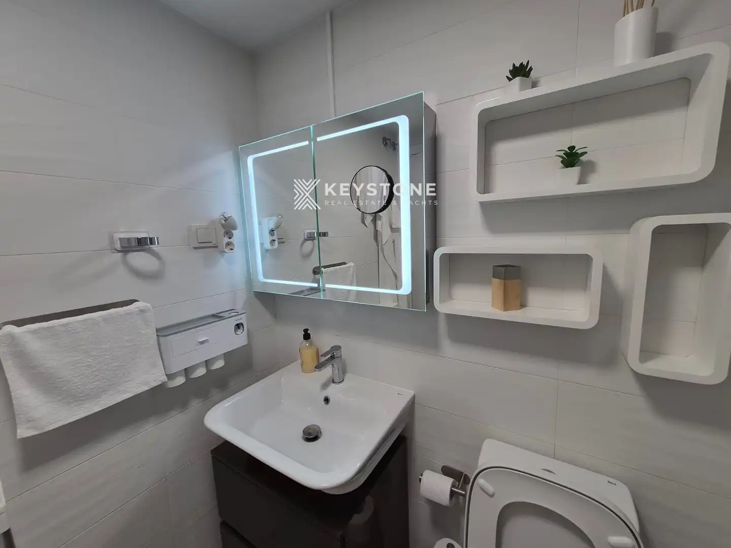 Badezimmer von Wohnung zur Miete in Alicante / Alacant mit Klimaanlage, Heizung und Terrasse