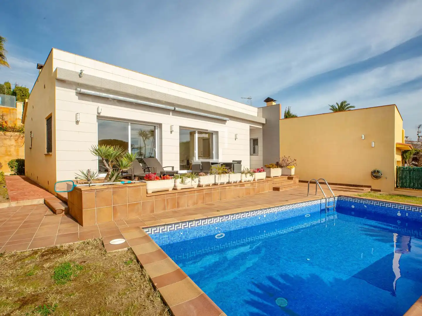 Vista exterior de Casa o chalet en venta en Lloret de Mar con Aire acondicionado, Calefacción y Jardín privado