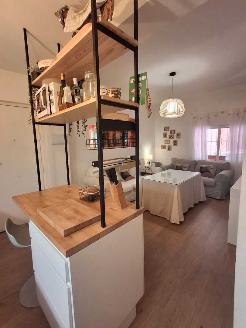 Kitchen of Flat for sale in  Granada Capital  with Furnished