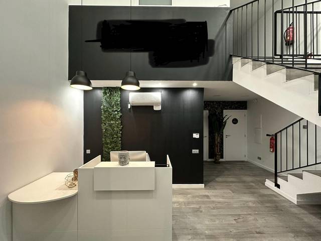 Local comercial en Alquiler en TORRENT VALLMORA en Califòrnia - Santa Madrona