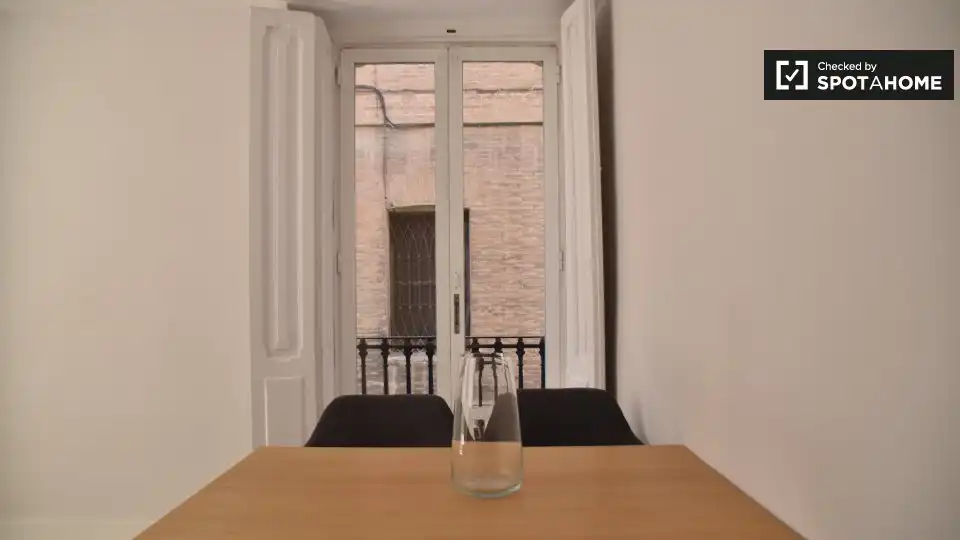 Piso con terraza en alquiler en Ciutat Vella, imagen 8