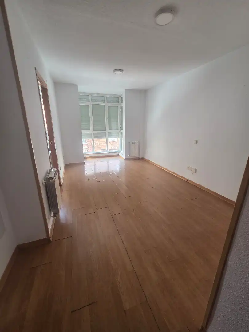 Living room of Flat for sale in Madrid  with Heating, Storage room and Alarm