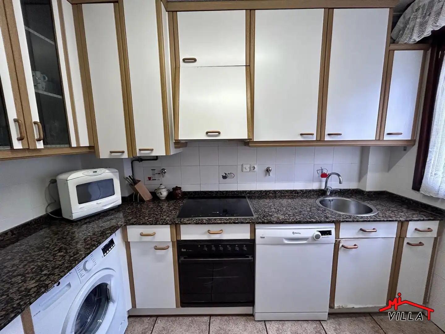 Cocina de Casa adosada en venta en Laredo con Calefacción