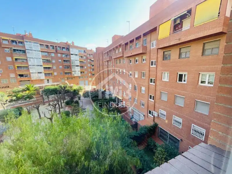 Außenansicht von Wohnung zum Verkauf in Sant Joan Despí mit Heizung, Terrasse und Möbliert