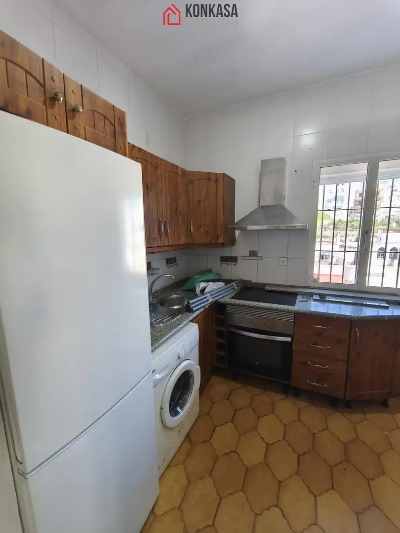 Cuina de Casa o xalet en venda en Arcos de la Frontera amb Aire condicionat, Terrassa i Traster