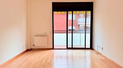 Foto 2 de Piso de alquiler en Carrer Estelí, Mas Lluí, Sant Feliu de Llobregat