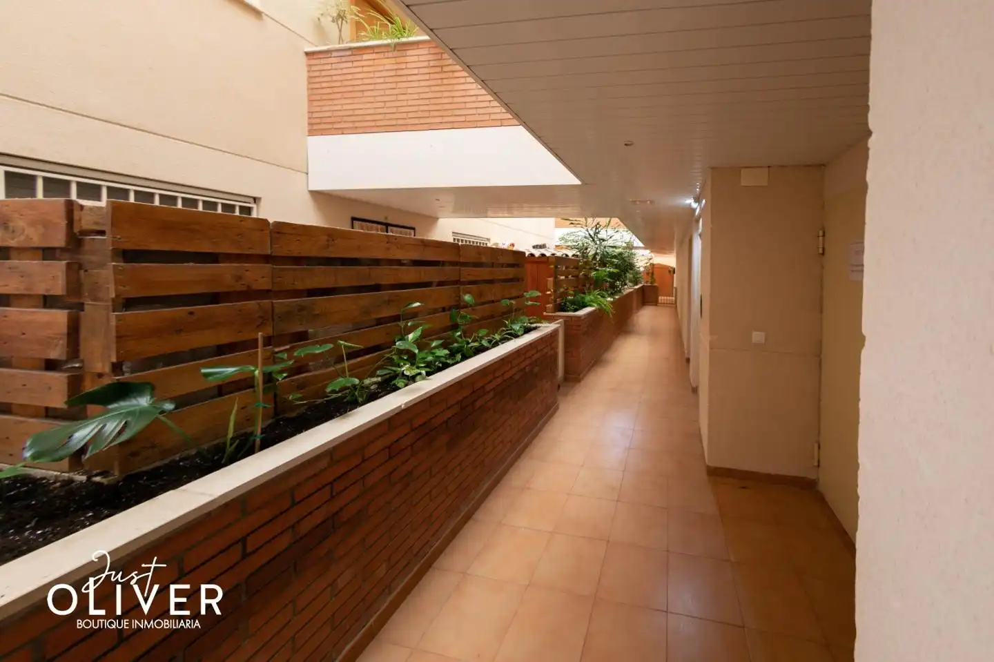 Wohnung zum Verkauf in Montbrió del Camp mit Terrasse, Abstellraum und Möbliert