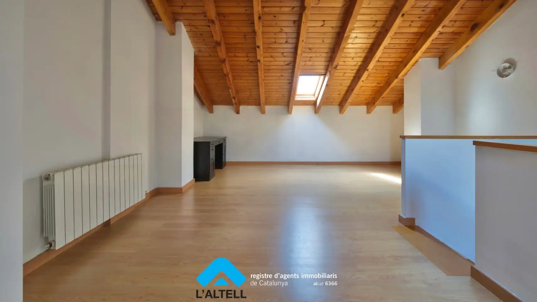 Sala d'estar de Casa o xalet en venda en L'Ametlla del Vallès amb Aire condicionat, Calefacció i Jardí privat