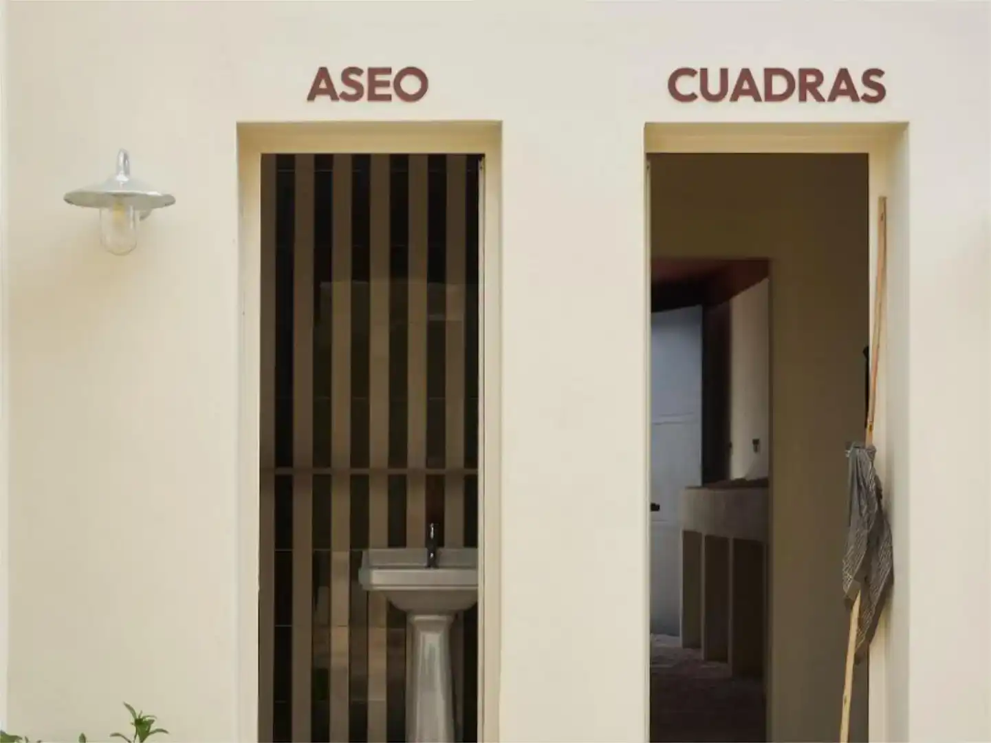 Außenansicht von Haus oder Chalet zur Miete in Almonte mit Klimaanlage, Privatgarten und Schwimmbad