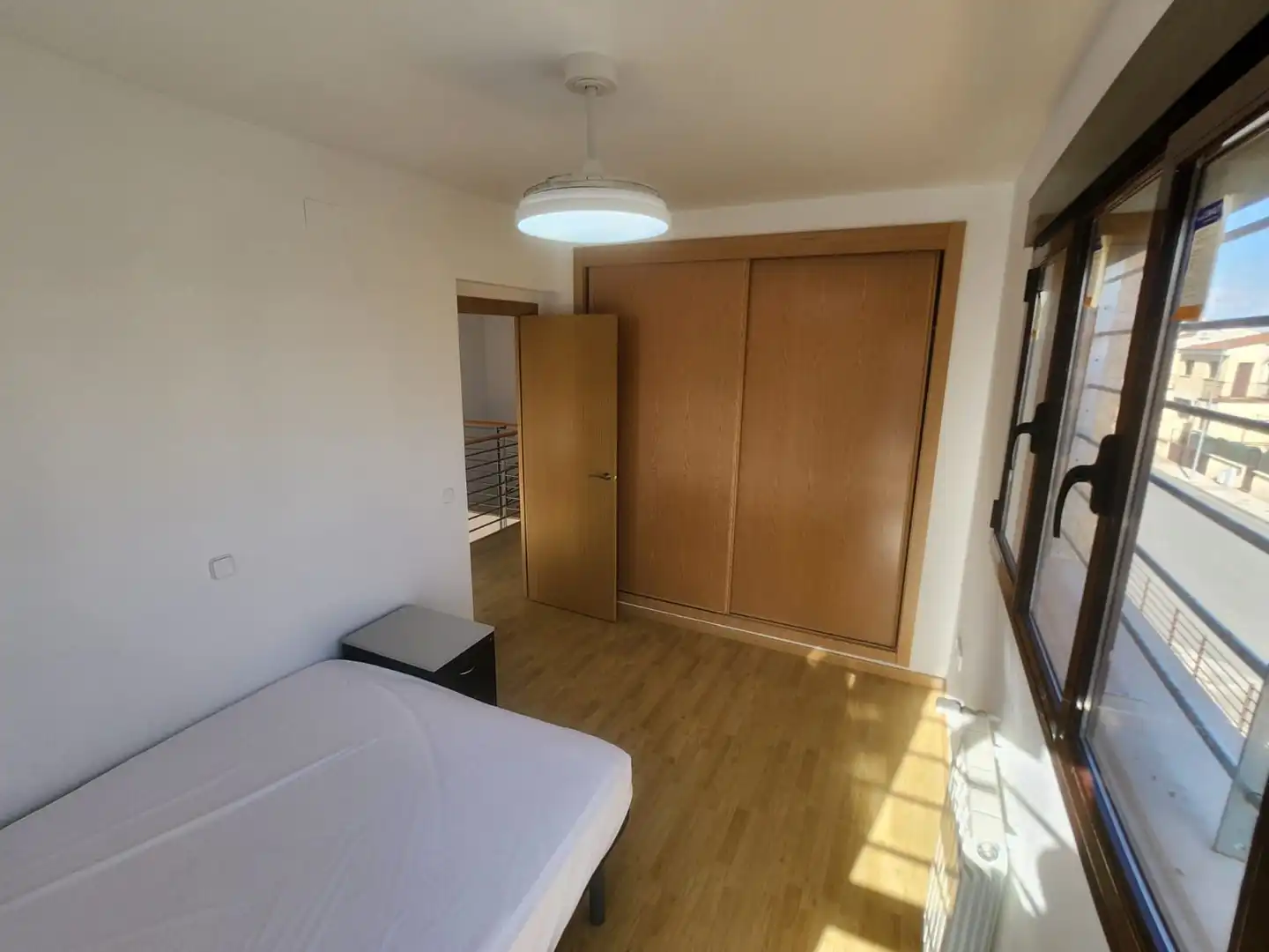 Dormitori de Casa o xalet en venda en Noez amb Terrassa i Traster